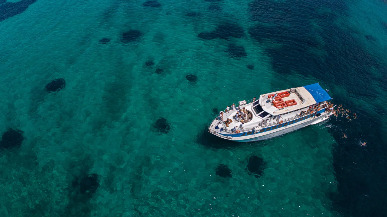 Athens: Epidaurus, Sunken City & Aegina or Aponisos Cruise